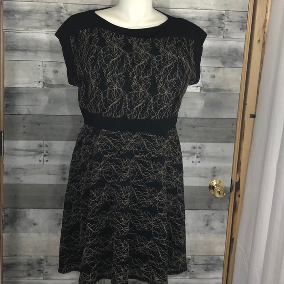 simply be black lace dress